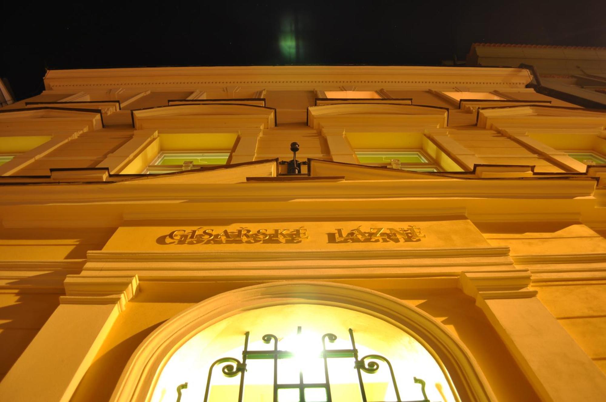 Pension Imperial Spa Jičín Exteriör bild